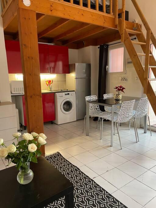 Charmant Duplex + Terrasse A 5 Min Du Centre D'Aix Apartment Aix-en-Provence Luaran gambar